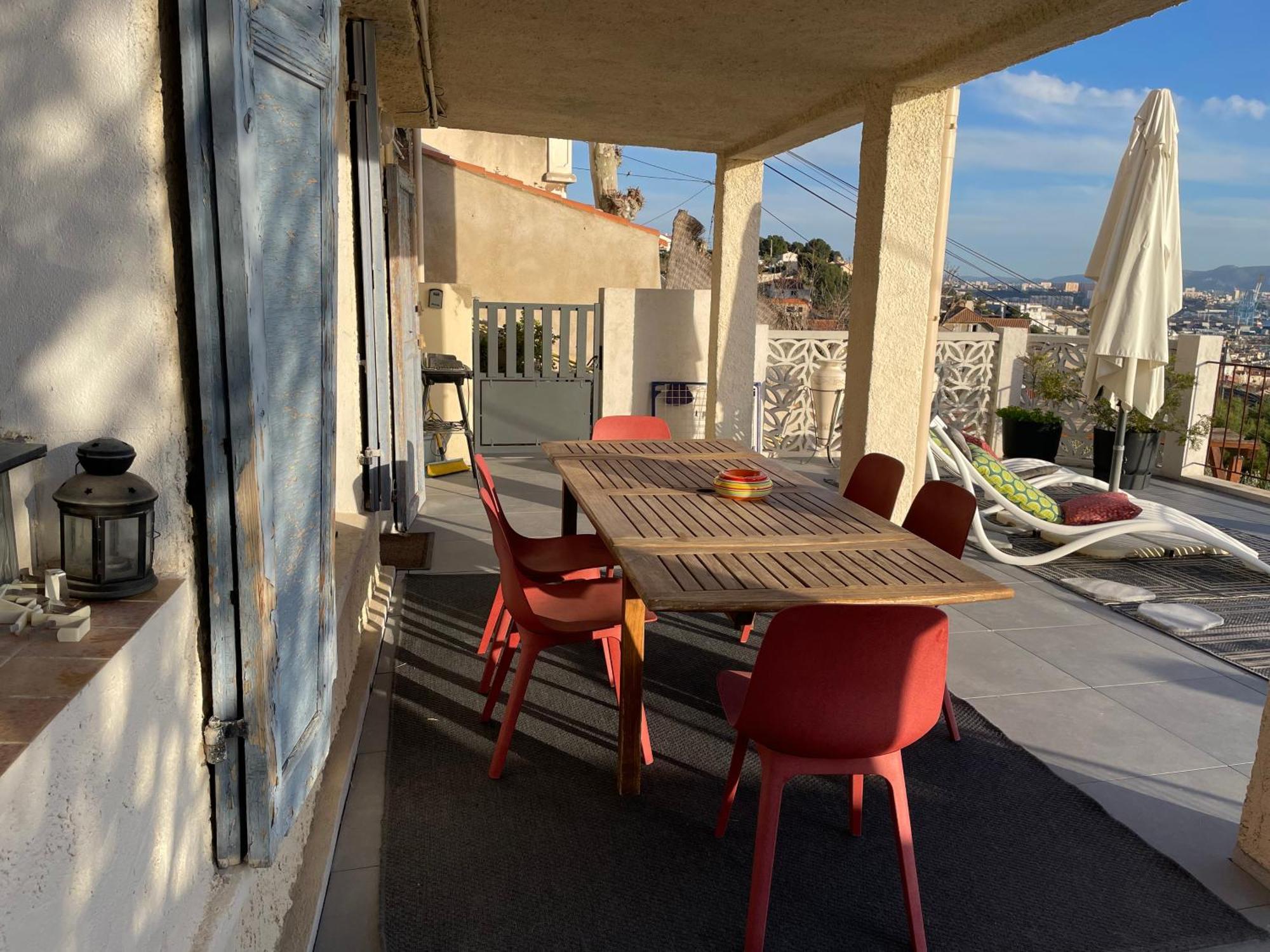 Superbe Terrasse Avec Vue Panoramique Sur La Mer Marsella Exterior foto