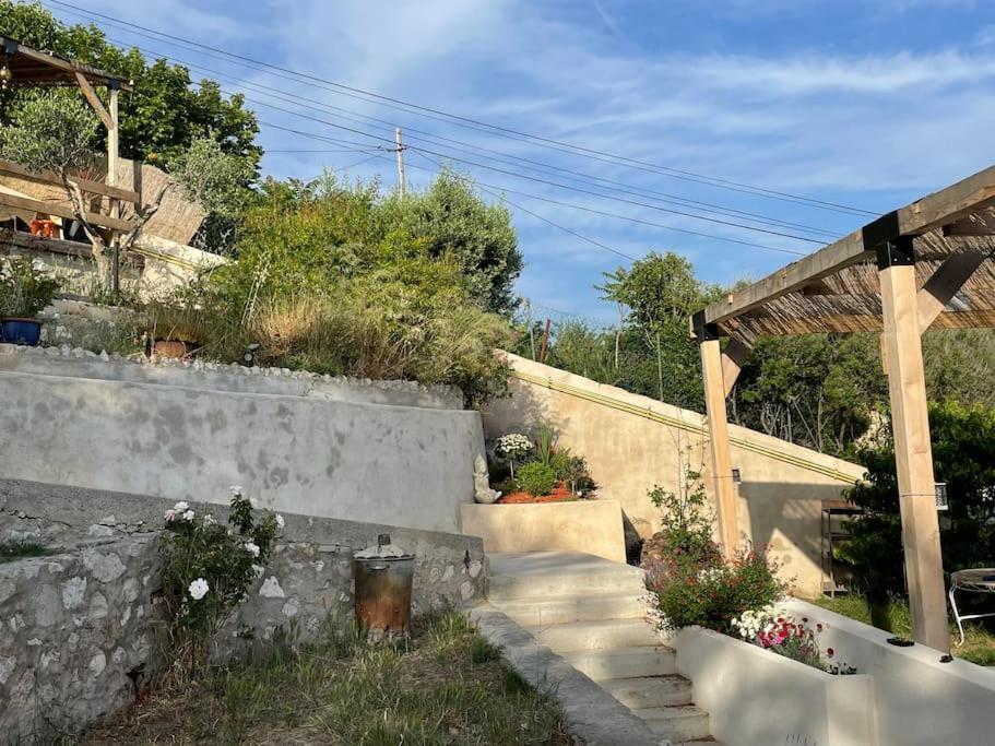 Superbe Terrasse Avec Vue Panoramique Sur La Mer Marsella Exterior foto