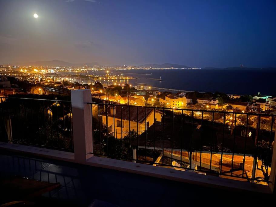 Superbe Terrasse Avec Vue Panoramique Sur La Mer Marsella Exterior foto